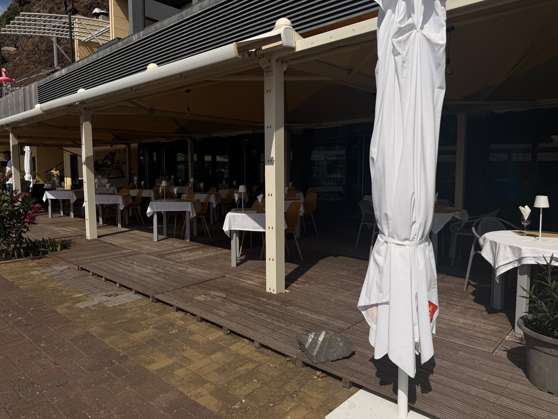 Essência do Atlântico restaurant terrace at Calheta marina.